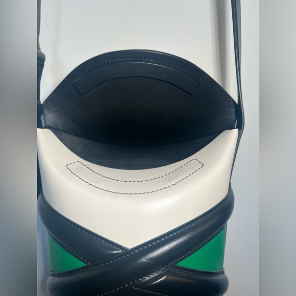 Alexander McQueen Curve Crossbody Bucket Bag | Green Black Leather | NWT - Picture 9 of 14